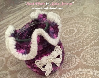 Pot/flower storage pot jar with flowers, plants is hand Crochet (yarn)