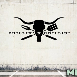 Cow Skull - Chillin&#39; n grillin&#39; Decal - Wall Quote -  Longhorn cow - BBQ  Restaurant kitchen dining room Wall Art Decal - Vinyl sticker Beef