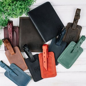 Set paspoorthoes en bagagelabel, reiscadeau voor haar, gepersonaliseerde bagagelabels, aangepast bagagelabel, leren monogram bagagelabel