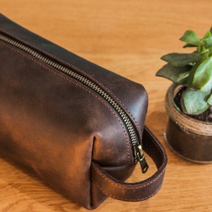 Leather gift dopp kit,Leather gift toiletry bag,Leather gift for men,Leather gift for 3rd anniversary,Leather gift for him image 7