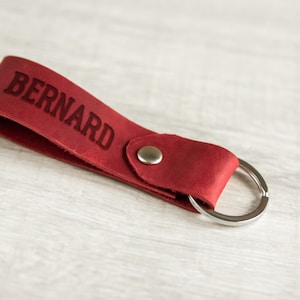Personalized leather keychain,Customized keychain,Custom leather key chain,Monogrammed leather keychain,Leather key fob