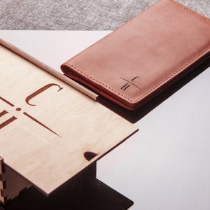 Schlanke Brieftasche Frauen Mama Geburtstagsgeschenk von Tochter Personalisiertes Geschenk für Frauen Einzigartige Geschenke Freundin Gravierte Geschenke für Frauen Monogramm Geschenk
