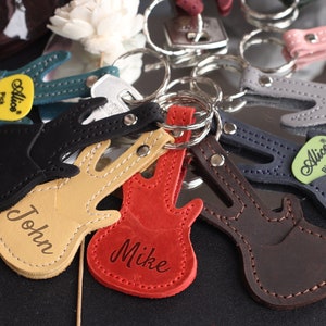 Leather guitar pick holder,Personalized guitar pick holder,Keychain pick holder,Leather guitar pick case,Custom pick holder