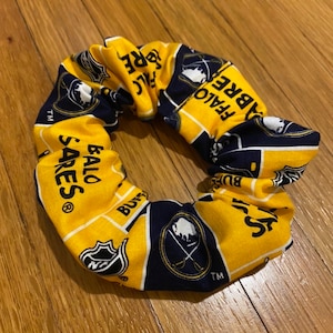 Buffalo Sabres - scrunchie - 100% cotton - handmade