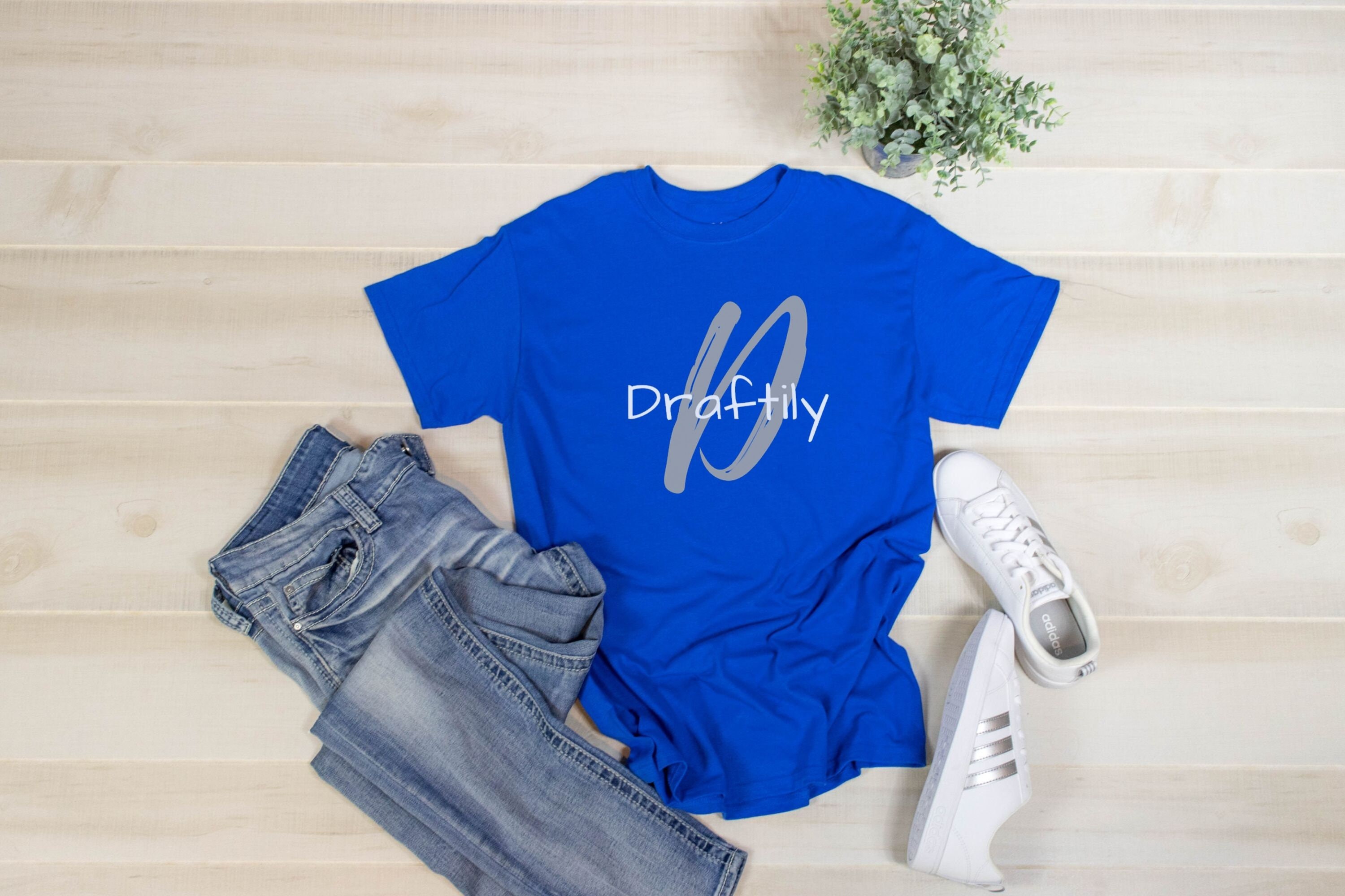 Download PHOTO Gildan G500 T-Shirt Mockup Royal Blue Unisex | Etsy