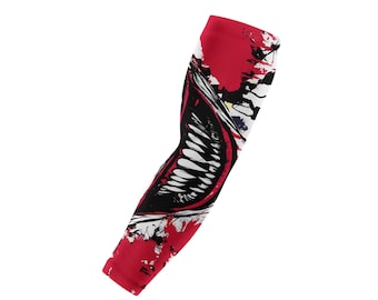 Manga de compresión Savage Smile para brazo, color rojo y negro, tallas para jóvenes y adultos. Tarifas para grupos disponibles.