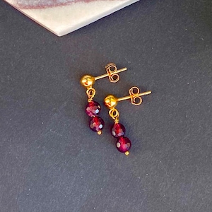 Natural Garnet Drop Earrings Post January Birthstone Earrings Gemstone Stud Red Crystal Earring Gold/ Sterling Lightweight Earrings for Girl