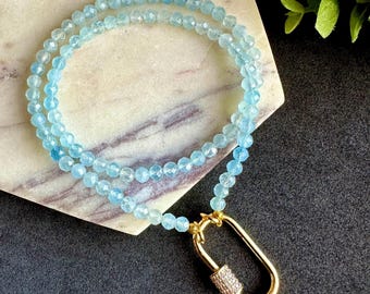 Collana con perline di acquamarina: porta ciondolo con moschettone in oro