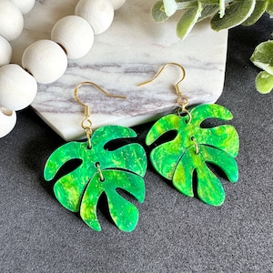 Palm Tree Leaf Earrings Gold Tropical Leaf Earrings Glitter Green Acrylic Lightweight Earrings Botanical Jewelry Mothers Day Gift for Her, M