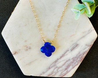 Lapis Lazuli Necklace Gold/ Silver, Clover Lapis Pendant Flower Necklace, Blue Gemstone Crystal Necklace Minimalist Birthday Gift for Her