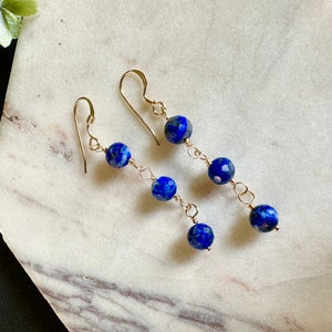 Lapislazuli Ohrringe Sterling Silber / Gold Lapis Lapis Lazuli Ohrringe Dunkelblau Lange Ohrringe September Geburtsstein Ägyptischer Lapis Lazuli Schmuck