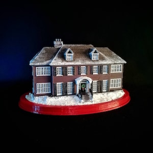 The &#39;Christmas House&#39;. Miniature Model. Fan Art Diorama. Please Read Description.