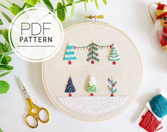 PDF STICKMUSTER ⨯ Weihnachtsbaum | Weihnachtsstickmuster - Winter und Schnee - Schneelandschaft mit Weihnachtsbeleuchtung - Christmas diy