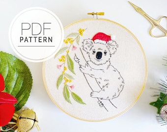 PATRÓN DE BORDADO PDF ⨯ Navidad Koala / Animal australiano con gorro de Papá Noel patrón pdf - Manualidades navideñas y diy - Navidad Australiana