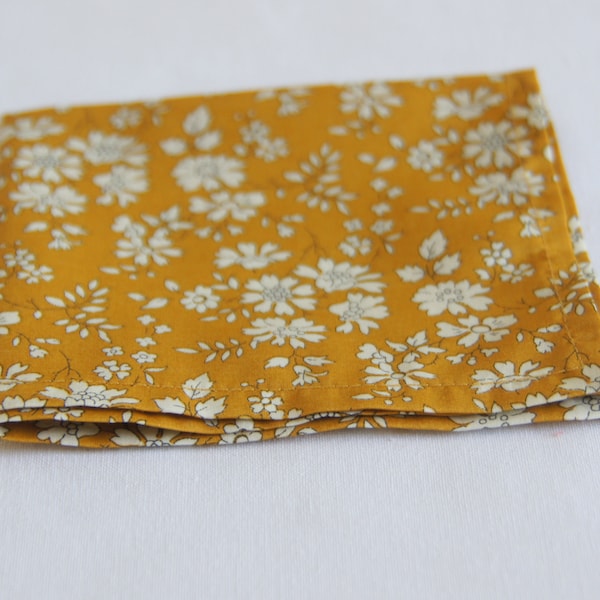 Pochette de costume Liberty capel moutarde