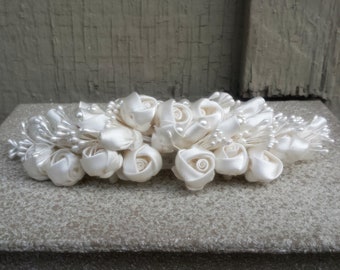 Gorgeous Creamy White Satin Ribbon Rose & Pearl Spray Wide Large Hair Comb for Bridal Wedding Bride Floral Hair Jewelry Accessory Jewellery