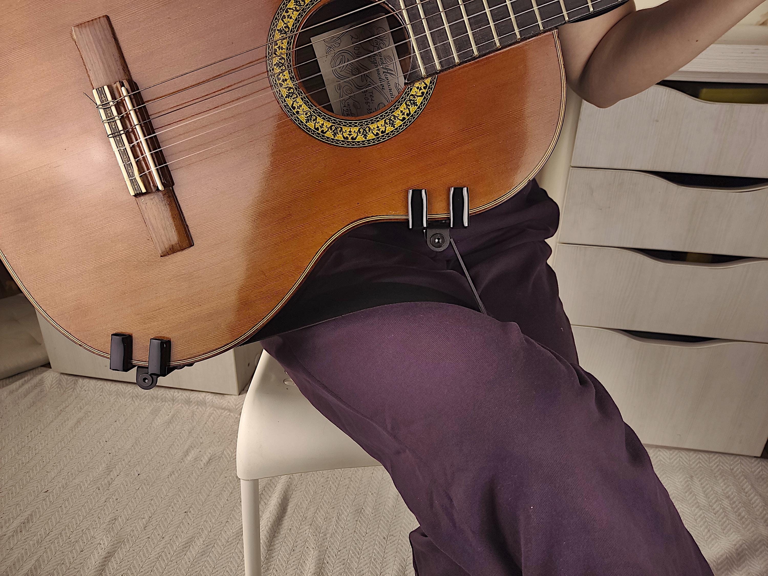 HBFlex Guitar Support • at the Clamps • Flamenco position • 78 - 120 mm •
