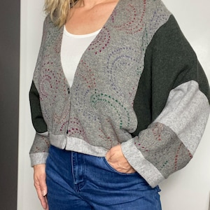Cardigan patchwork in cashmere M/L Maglione in puro cashmere rielaborato / Maniche kimono scultoree / Moda lenta