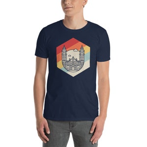 Retro Peru T-Shirt (Unisex) / Peruvian Tee Shirt Gift For Immigrants & Vacation