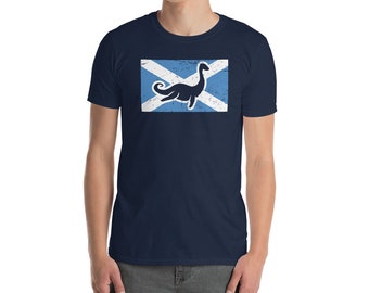 Loch Ness Monster Camiseta (Unisex) / Camisa Escocia Nessie - "Bandera de Escocia"