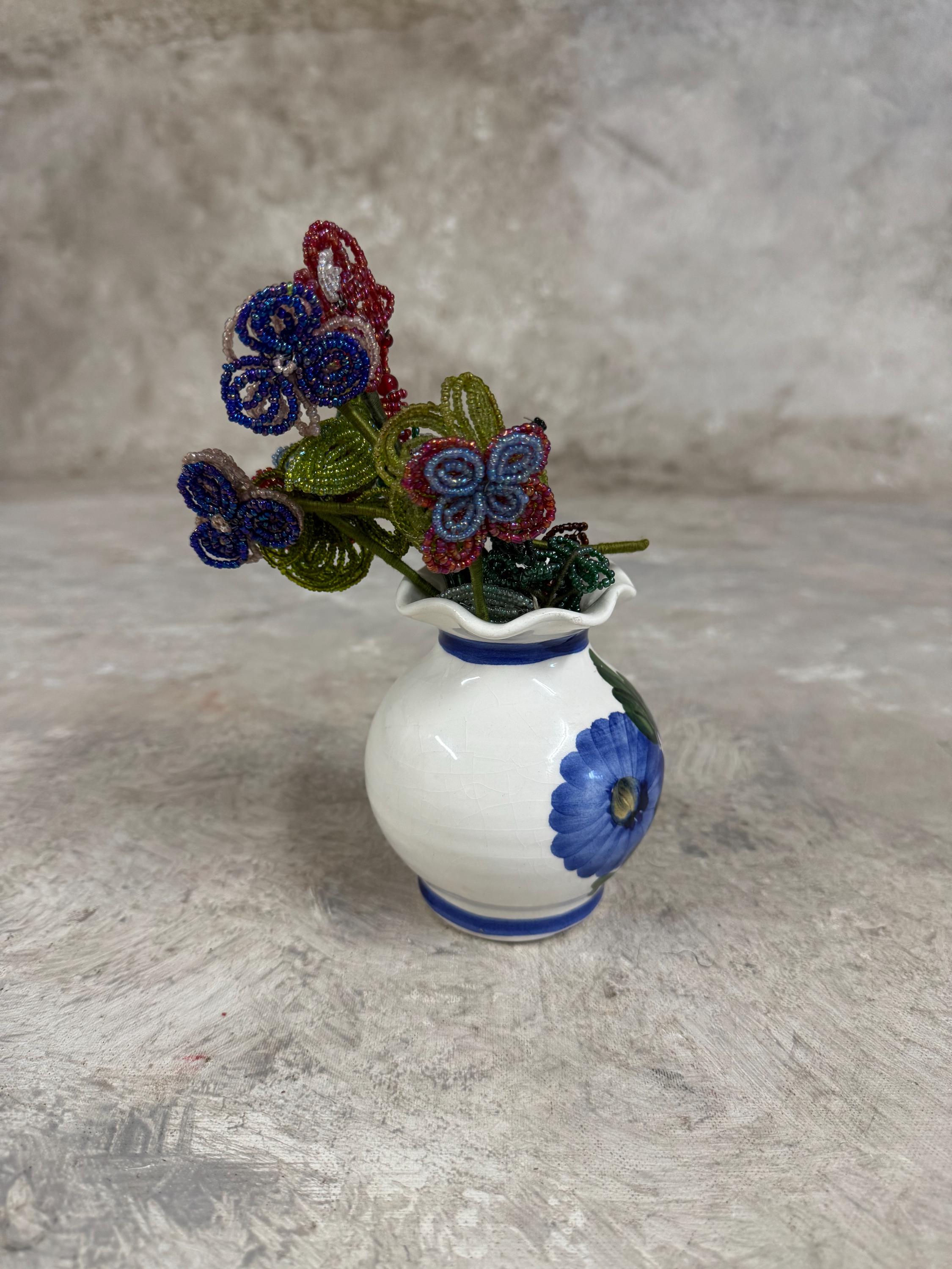 手描きのギリシャ風花瓶：花柄のひび割れ釉、ヴィンテージなホーム