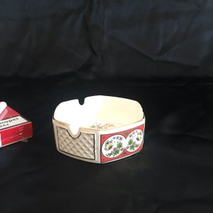 Floral Ashtray, Vintage Ashtray, 24k Gold ashtray, Porcelain ashtray, Mid Century Ashtray, Classy Ashtray, Shabby Shic Ashtray.