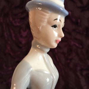 Vintage Lady, Vintage Elegant Lady, Figurine of a Lady, Fine Art Ceramics, Sculpture, Statue, Shelf Decor.