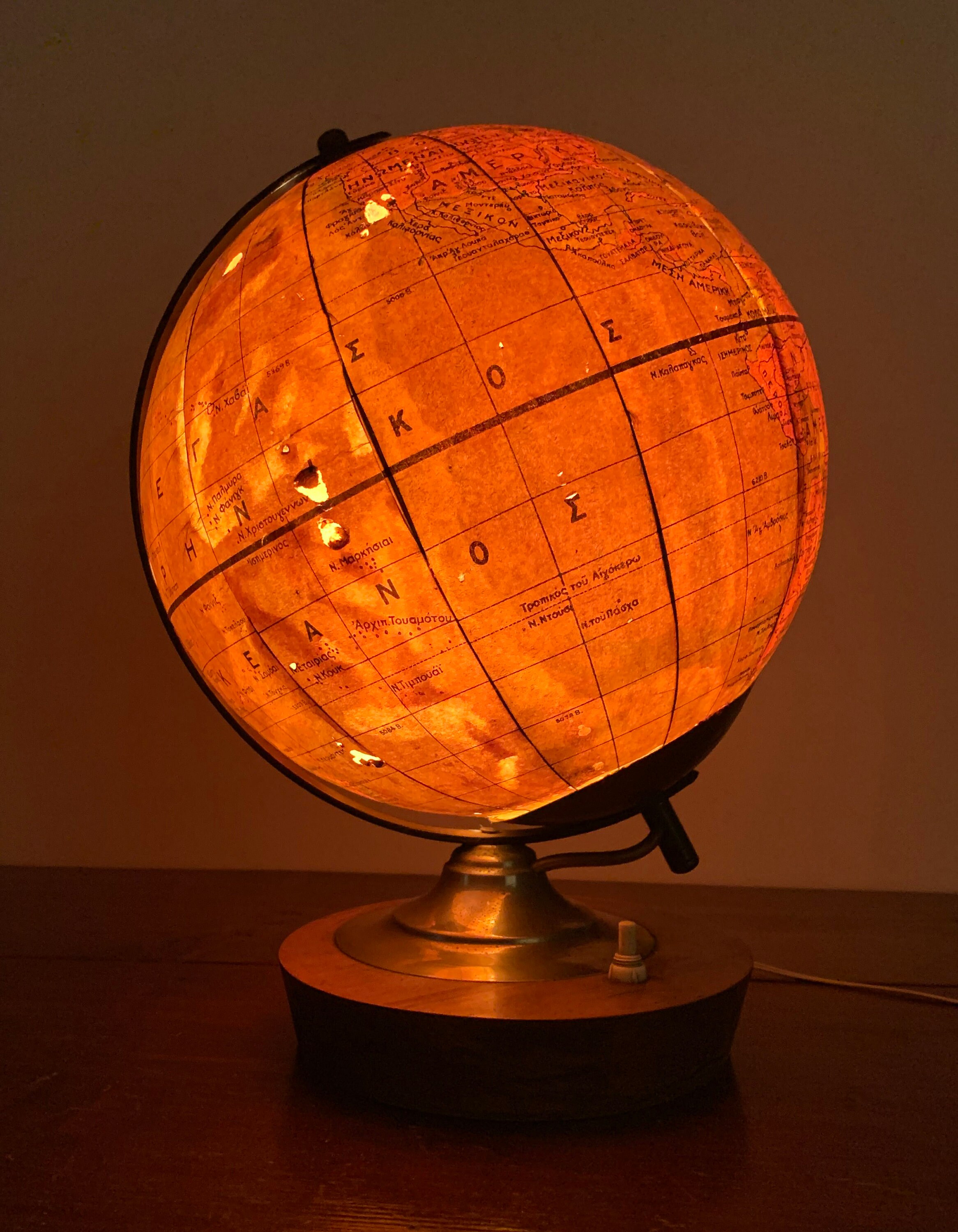 Antique World Globe 1930 Illuminated Glass Globe Rustic Etsy 日本