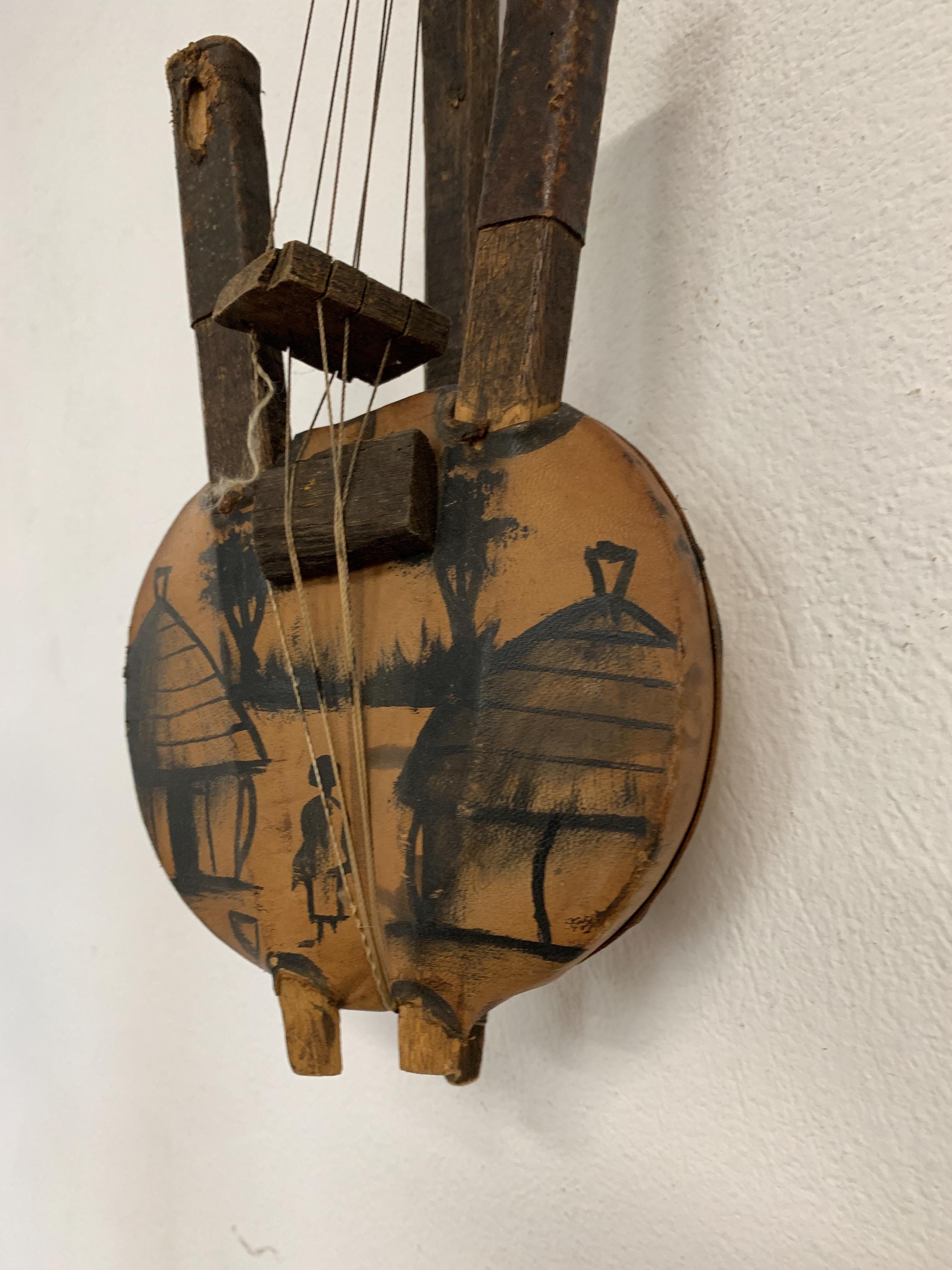 アフリカ　ケニア　民芸品　弦楽器　ギター African Banjo Decorative Guitar, Vintage African Musical