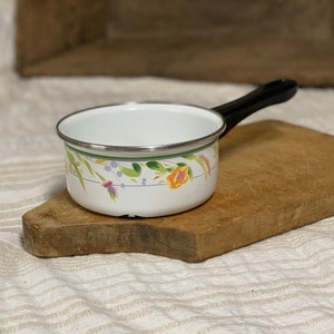 Vintage Cooking Enamel Pot With handle cast iron enamel Beige Casserole Pan.