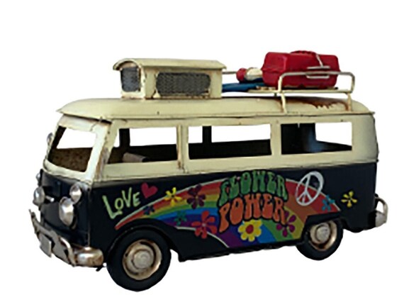 DIE CAST CAMPER VAN MINITURE CLOCK WITH WINDOWS SURF BOARDS ON ROOF COLLECTABLE 