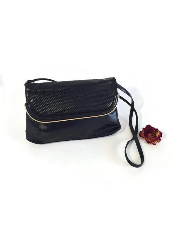 Vintage Black Crossbody Bag with frame, Black Lea… - image 10