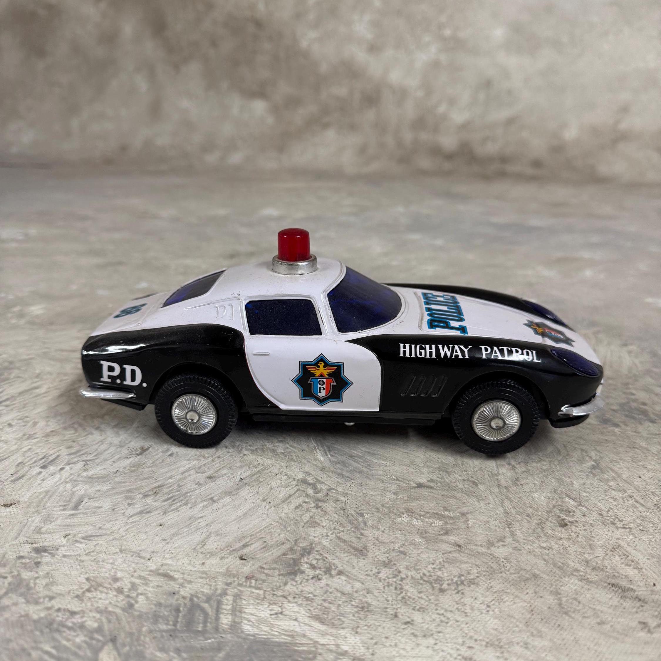 ブリキ パトカー police car レトロ ヴィンテージ tin ミニカー Vintage Tin Friction 60's Highway Patrol Police Car with Box
