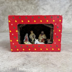 Vintage Christmas Nativity Manger, Vintage Nativity Scene, Manger scene, Creche Scene.