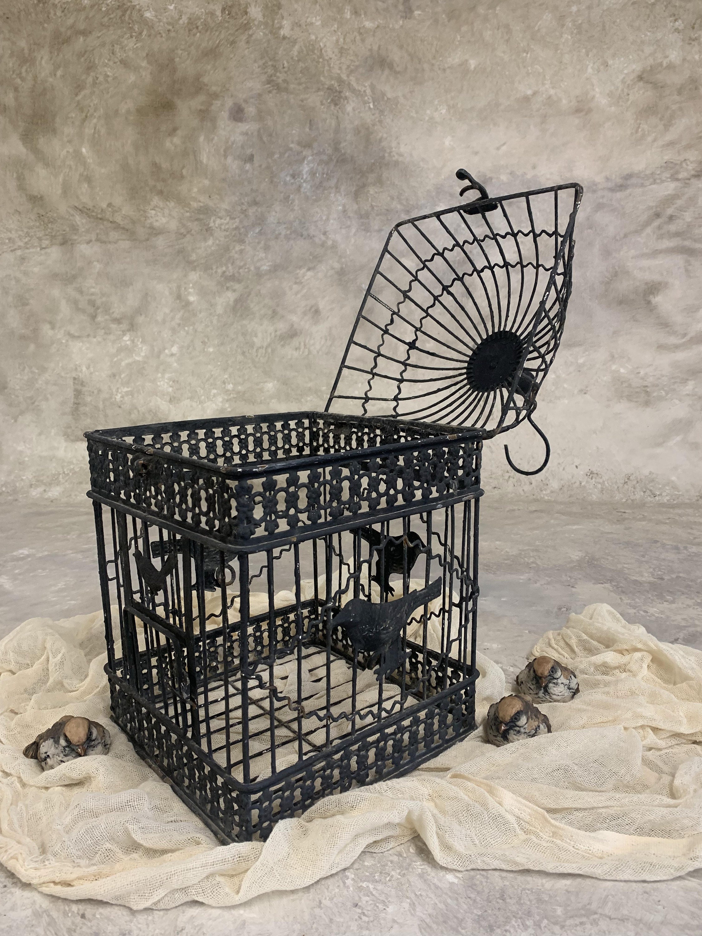 Handmade Metal Birdcage Birdhouse Plant Holder Cage Decor Rustic Cage Decorative Hanging Bird Cage.