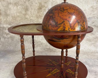 Weltkarte Globe Barwagen - Stilvoller Hausbarschrank mit Vintage Map Design