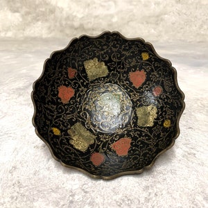 Vintage brass heavy bowl Vintage decorative bowl.