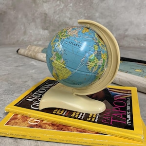 Vintage globe map Earth Globe, 1970s Western Germany Decor with Flight Paths, Perfect Gift for Collectors and Libraries