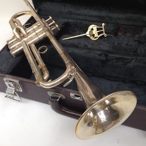 YAMAHA YTR 736 Silver Plated Trumpet Japan With Case, Musical