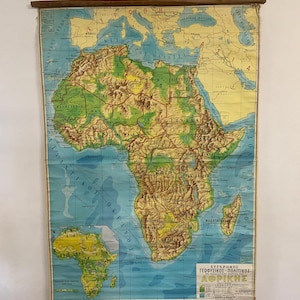 Väggkarta över Afrika från 1960-talet, grekisk fysisk politisk karta med trästavar