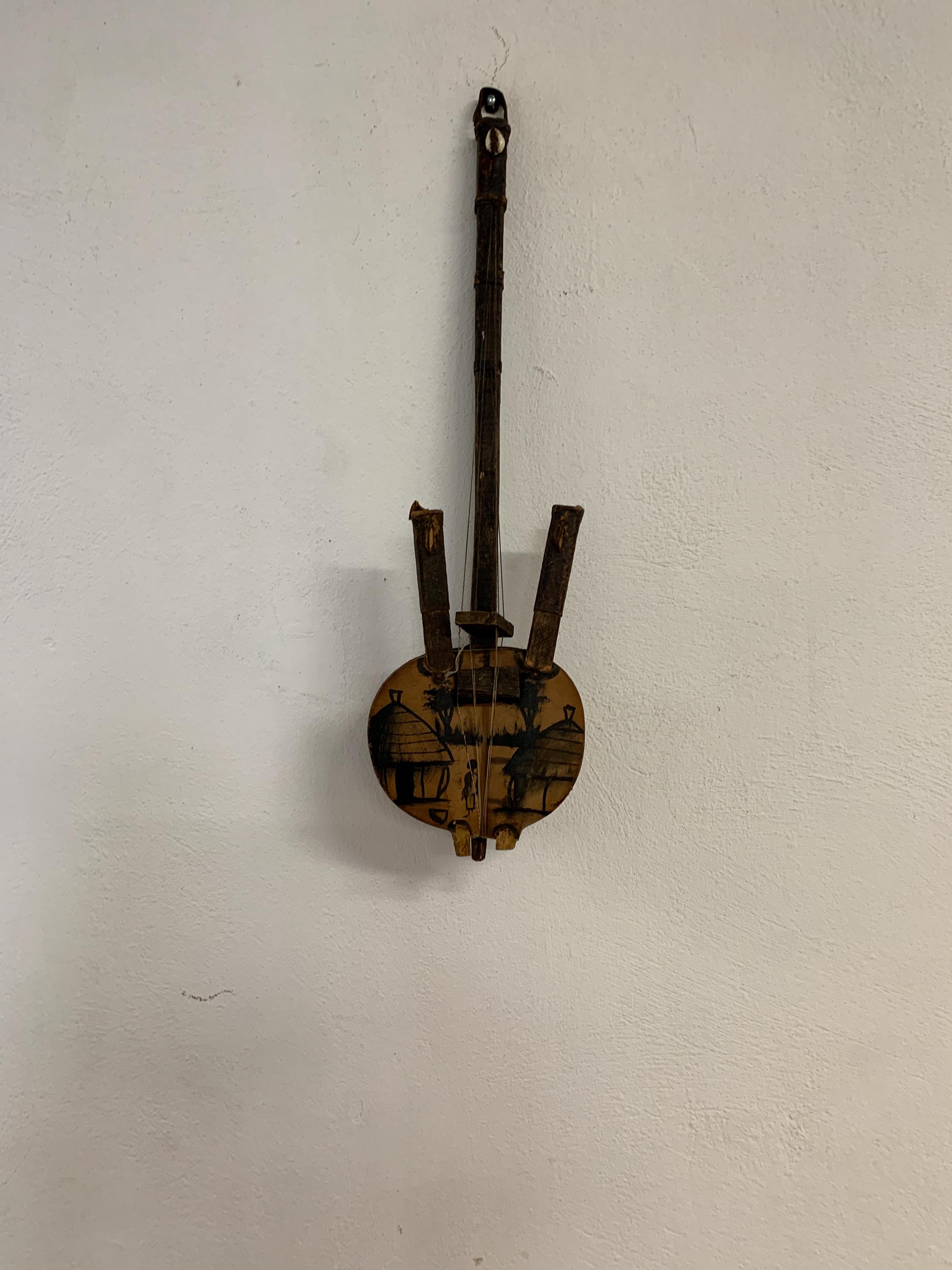 アフリカ　ケニア　民芸品　弦楽器　ギター African Banjo Decorative Guitar, Vintage African Musical