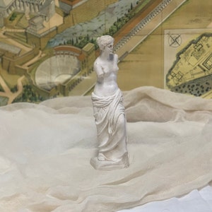 Aphrodite of Milos Statue Venus de Milo Ancient Greek Statue Ancient Greece Greek Mythology Greek Decor Home Decor.
