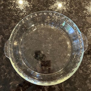 Vintage Pyrex Fluted Pie Pan