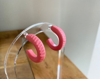 Striped Textured Lines Block Colour Polymer Clay Hoop Earrings >> Dusty Pink >> C-Shaped Statement Stylish Edgy Sophisticated Fun Bold