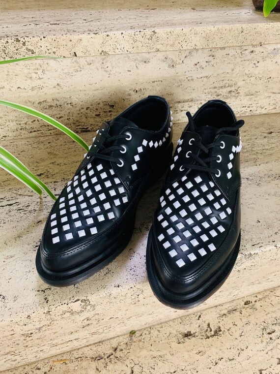 Spikey dr martens | Black and white dr martens | V