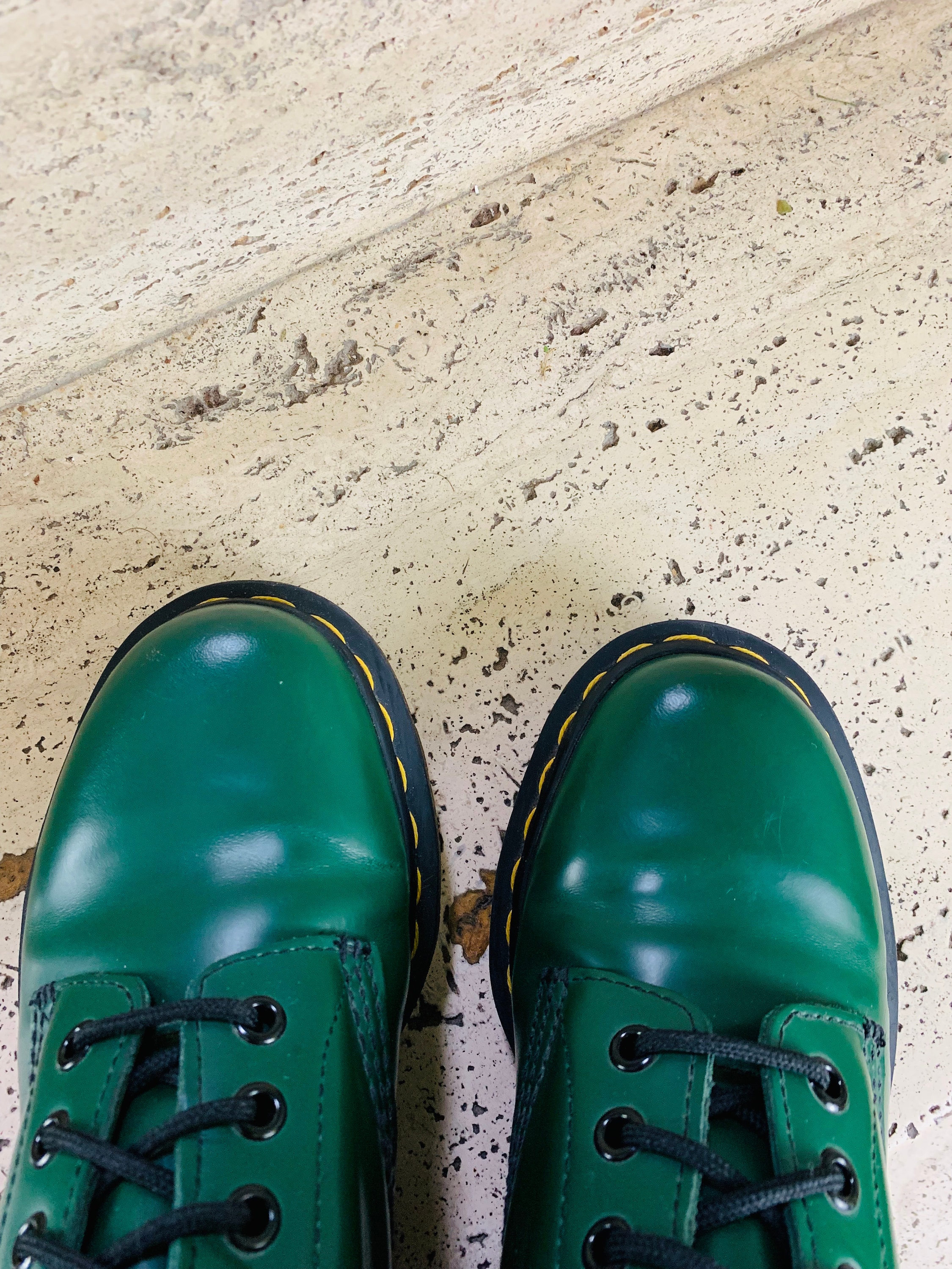 Dark Green Dr Marten's | SIZE 4 Uk / 37 Eur / 6us(l) / 5us(m
