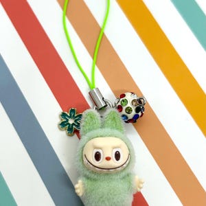 【ギフトにおすすめ】POPMART The Monsters Labubu Phone Charm THE MONSTERS Big into Energy Series-Phone Charm Blind Box