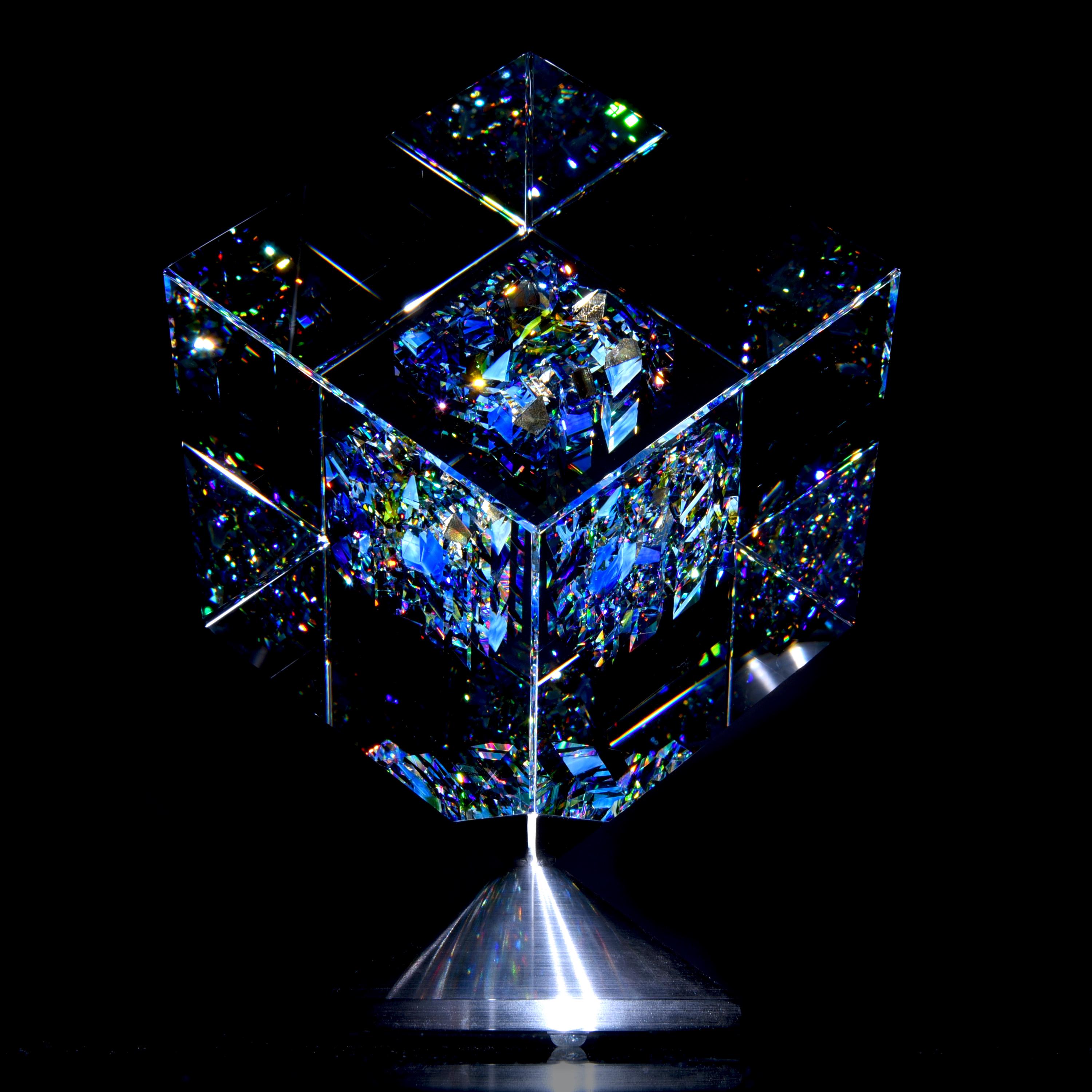 Winter Sun - Glass Art Cube Sculpture by Jon Kuhn － Crystal