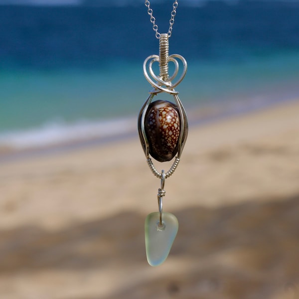 Wire Wrapped Hawaiian Cowrie Shell Necklace | Wire Wrapped Necklace | Beach Jewelry | Sea Shell Necklace | Pendant Necklace | Ocean Necklace