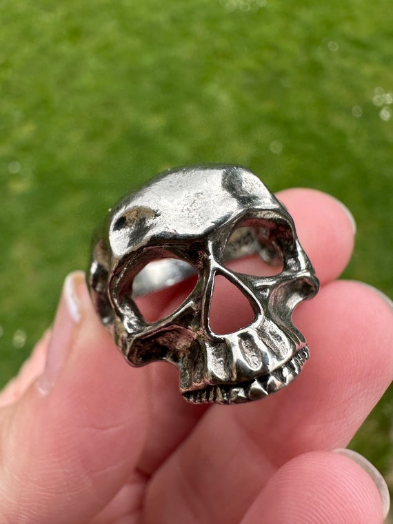 Vintage Solid Sterling Silver 925 Skull Ring - Mem